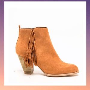 QUPID Suede Fringe Booties Brown